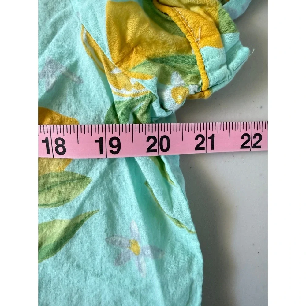 Crafted by Mahogany Lemon Print Pajamas Set‎ Mint Green Yellow Top Shorts Size M